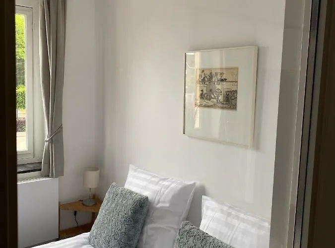 Authentic - 6p-apartment شقة *